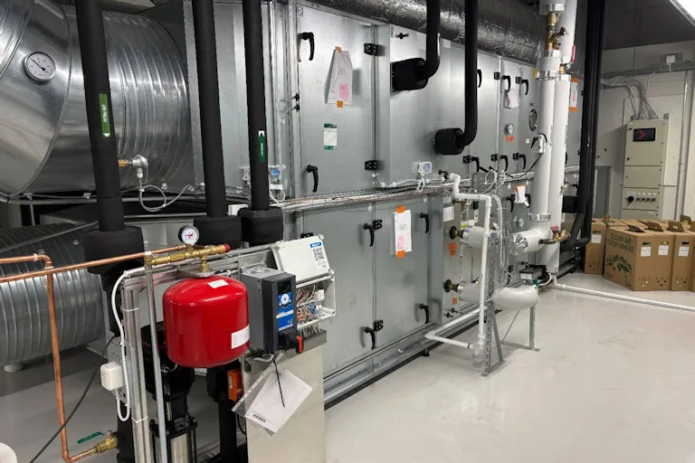 Koneellinen ilmanvaihto liian kovalla